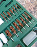 دارای برس و فرچه کلیه کالیبرهای بادی و گلوله زن و ساچمه زن