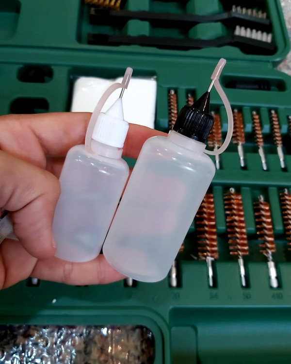 دو عدد روغن دان