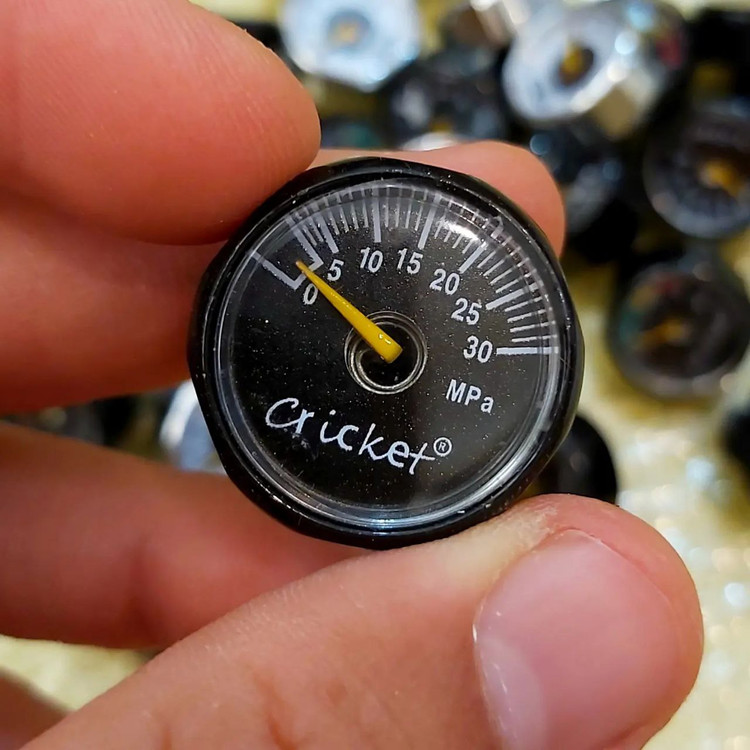 مانومتر مدرج ۳۰۰ بار طرح کریکت