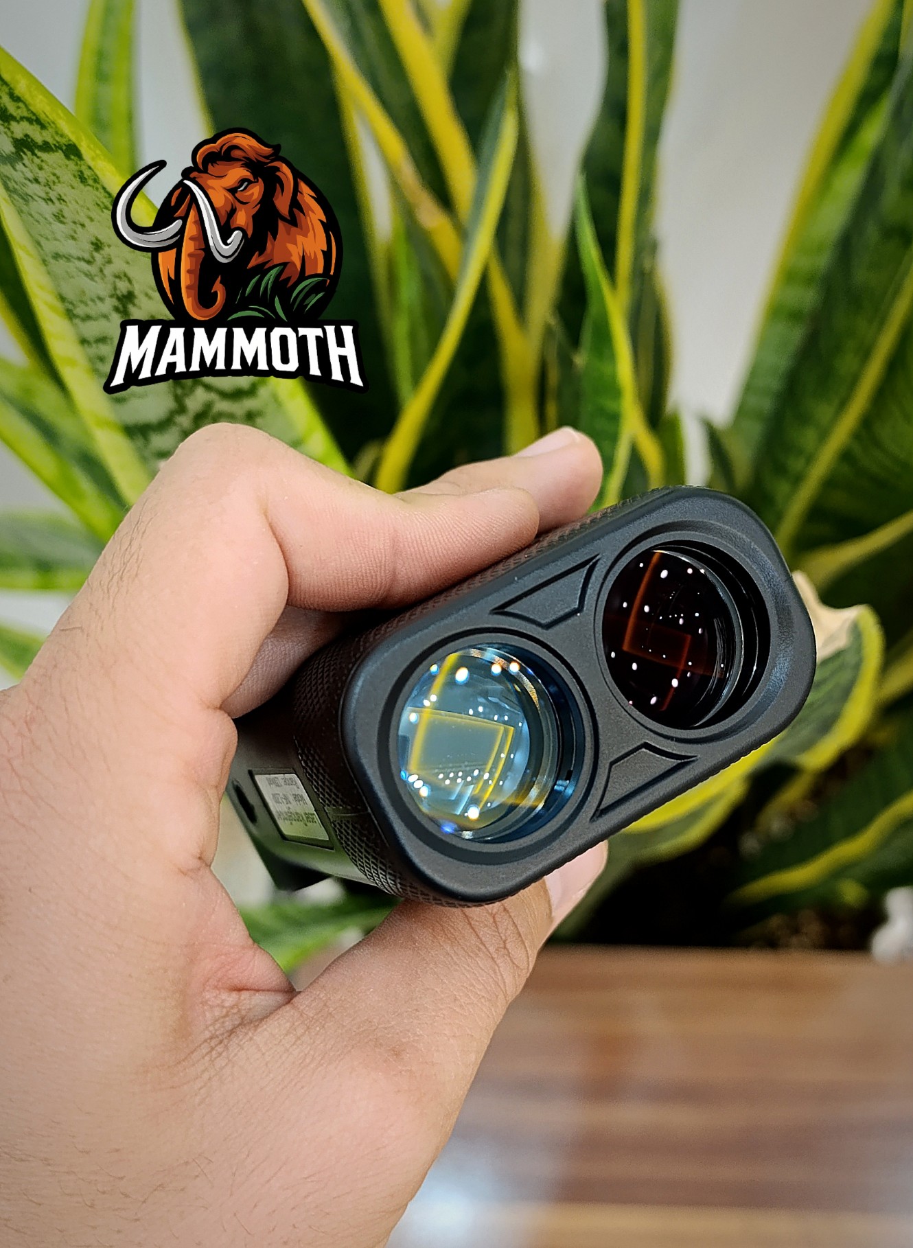 رنج فایندر نوهاوک پرو ۱۲۰۰ یارد