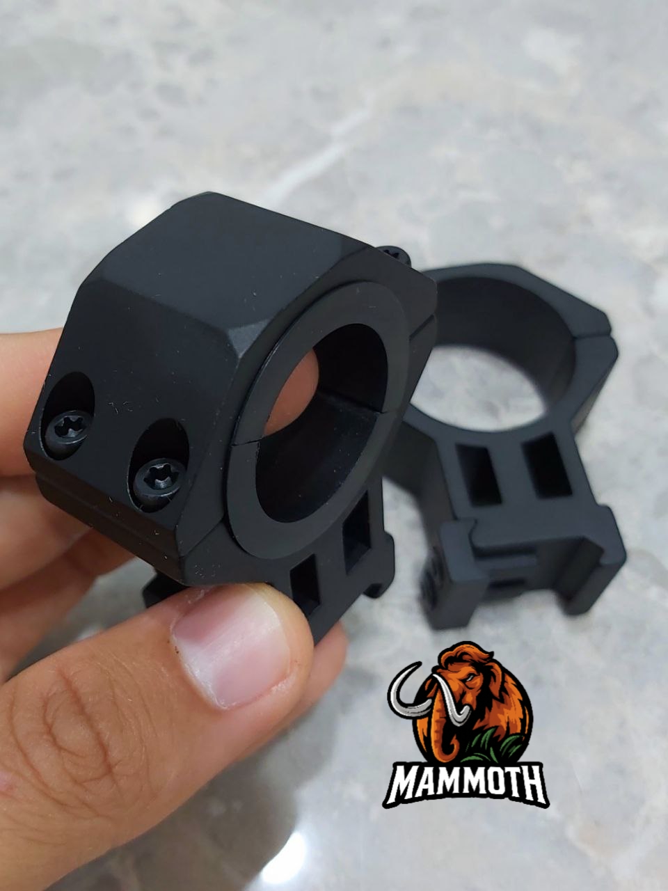 پایه دوربین چهار پیچ اسپینا